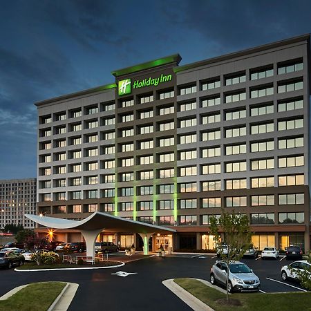 Holiday Inn Alexandria At Carlyle By Ihg Exterior photo